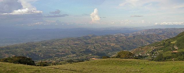 Vista desde Las Lomas de Cubiro, hacia el valle de Quíbor y Carora.
