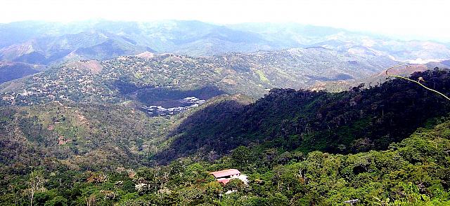 Alrededores de Paracotos, con el trazado de la autopista regional del centro desde el km. 38 hasta el 33.