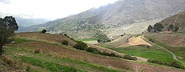Sector alto de La Toma, cerca de Mucuchíes, que se medio asoma a la izquierda, en Mérida.