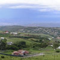 Parte baja de Cubiro, mirando hacia Paso Real y al fondo la sabana de Quíbor.
