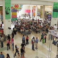 El centro comercial Las Trinitarias en Barquisimeto, cuando celebraba sus 10 años.