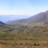 Casi asoma Bailadores al fondo. El valle del Mucujún desde su parte alta.